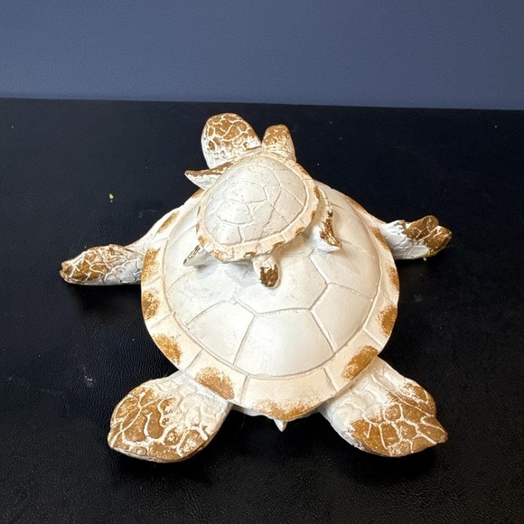 Ocean Sea Turtles Mother And Baby Albino Ivory Colored ~Figurine Statue - Picture 8 of 8
